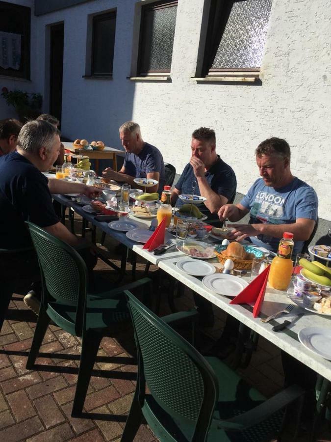 Triebener-Hof Hotel Quierschied Kültér fotó